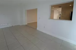 426 NW 134th Ct, Miami, FL 33182 - Photo 8