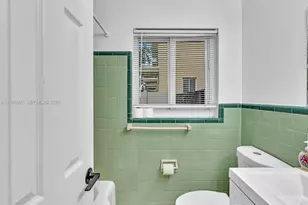 1313 NE 11th St, Fort Lauderdale, FL 33304 - Photo 12