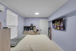 411 N 61st Ave, Hollywood, FL 33024 - Photo 18