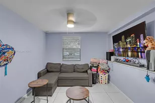 411 N 61st Ave, Hollywood, FL 33024 - Photo 14