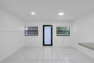 411 N 61st Ave, Hollywood, FL 33024 - Photo 4