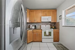 8380 Lagos De Campo Blvd, Tamarac, FL 33321 - Photo 2