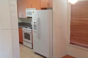 10025 SW 24th Ct, Miramar, FL 33025 - Photo 6