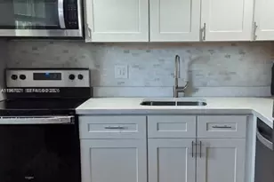 7600 NW 5th Pl, Margate, FL 33063 - Photo 2