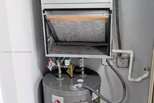 7600 NW 5th Pl, Margate, FL 33063 - Photo 10