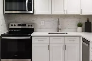 7600 NW 5th Pl, Margate, FL 33063 - Photo 2