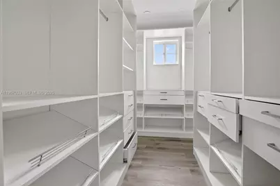 10755 SW 17th Pl, Davie, FL 33324 - Photo 26