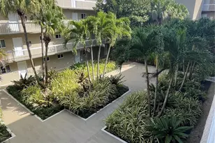 7722 W Camino Real, Miami, FL 33143 - Photo 2