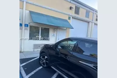 2120 Anntom Dr #2, Dania Beach, FL 33312 - Photo 1