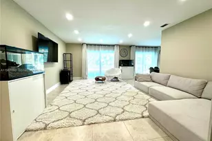 8203 NW 37th St, Coral Springs, FL 33065 - Photo 2