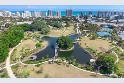 2880 Fairgreen Dr, Miami Beach, FL 33140 - Photo 14