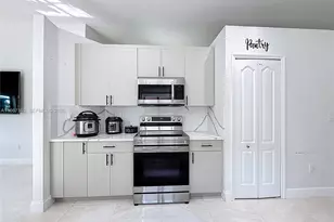 21102 SW 92nd Ct, Cutler Bay, FL 33189 - Photo 10