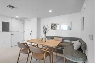 159 NE 6th St, Miami, FL 33132 - Photo 16