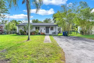 6520 SW 63rd Ct, South Miami, FL 33143 - Photo 2