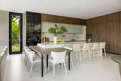 1102 Washington St, Hallandale Beach, FL 33019 - Photo 8