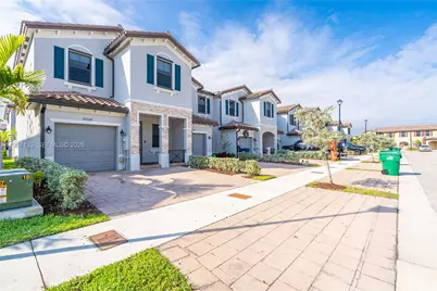 25128 SW 113th Pl, Homestead, FL 33032 - Photo 2