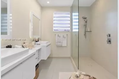 6309 NW 104 Th Path, Doral, FL 33178 - Photo 2