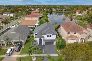 1034 NW 184th Way, Pembroke Pines, FL 33029 - Photo 54