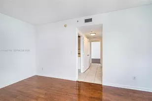 325 S Biscayne Blvd, Miami, FL 33131 - Photo 12