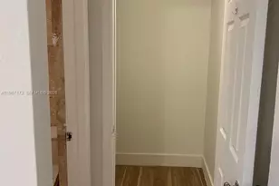 1605 Lenox Ave., Miami Beach, FL 33139 - Photo 8