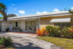 450 S Highland Ct, Hollywood, FL 33021 - Photo 2