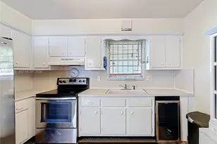 450 S Highland Ct, Hollywood, FL 33021 - Photo 20