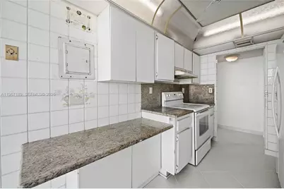 8100 Byron Ave #303, Miami Beach, FL 33141 - Photo 10