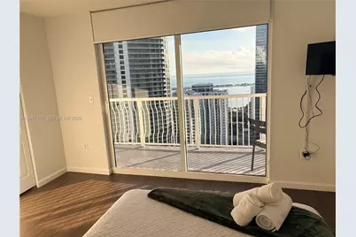 1200 Brickell Bay Dr #3923, Miami, FL 33131 - Photo 10