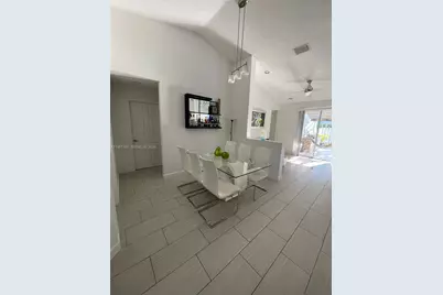 755 Sand Creek Cir #755, Weston, FL 33327 - Photo 4