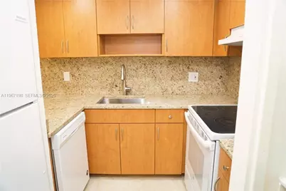 1654 NE 151st St #1654, Miami, FL 33162 - Photo 4