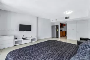 1750 N Bayshore Dr, Miami, FL 33132 - Photo 12