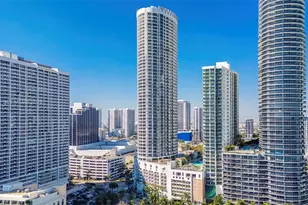 1750 N Bayshore Dr, Miami, FL 33132 - Photo 22