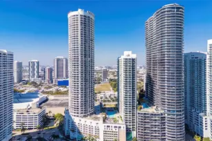 1750 N Bayshore Dr, Miami, FL 33132 - Photo 24