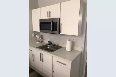 26 Diplomat Pkwy #2215, Hallandale Beach, FL 33009 - Photo 2