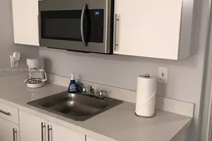 26 Diplomat Parkway, Hallandale Beach, FL 33009 - Photo 2