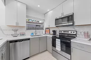 1469 NW 10th St, Dania Beach, FL 33004 - Photo 14