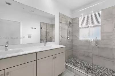 142 SW 170th Ave, Pembroke Pines, FL 33027 - Photo 16