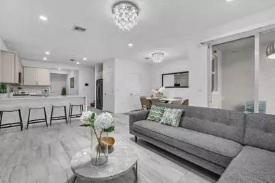 142 SW 170th Ave, Pembroke Pines, FL 33027 - Photo 8