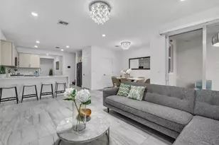 142 SW 170th Ave, Pembroke Pines, FL 33027 - Photo 8