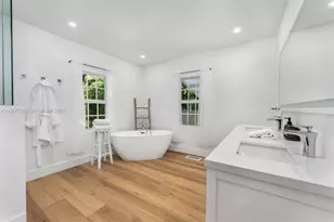 3951 Park Dr, Miami, FL 33133 - Photo 14