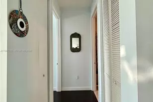 185 SW 7th St, Miami, FL 33130 - Photo 4