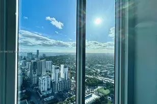 185 SW 7th St, Miami, FL 33130 - Photo 8