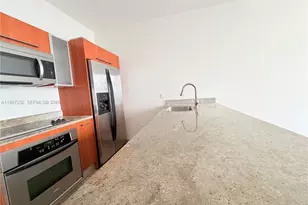 185 SW 7th St, Miami, FL 33130 - Photo 4