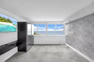 7135 Collins Ave, Miami Beach, FL 33141 - Photo 16