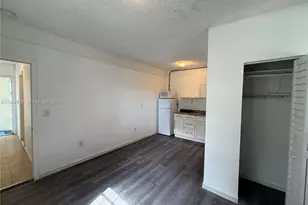 552 NW 1st St, Miami, FL 33128 - Photo 6