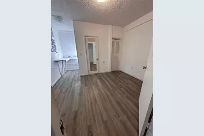 552 NW 1st St #3, Miami, FL 33128 - Photo 4