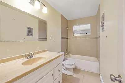 7637 Biltmore Blvd, Miramar, FL 33023 - Photo 14