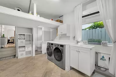 736 W 51 St, Miami Beach, FL 33140 - Photo 10