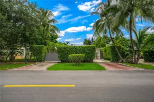 736 W 51st St, Miami Beach, FL 33140 - Photo 4