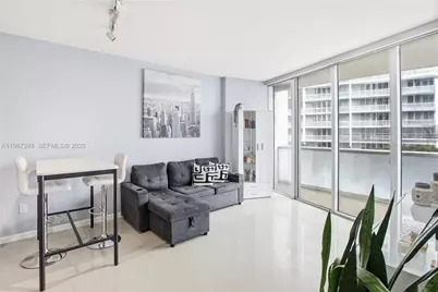 495 Brickell Ave #1608, Miami, FL 33131 - Photo 6